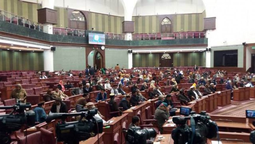 زورگویی در روند توزیع شناسنامه‌ها و نگرانی از تقلب گسترده در انتخابات